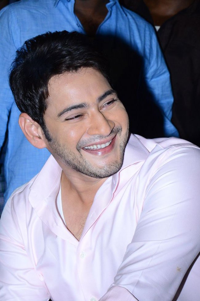 Maharshi-Movie-Pre-Release-Event